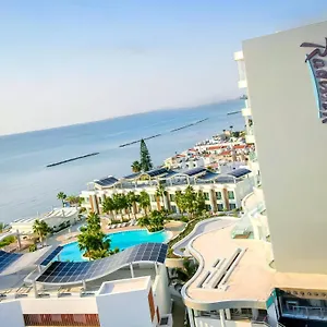 Radisson 5* לרנקה